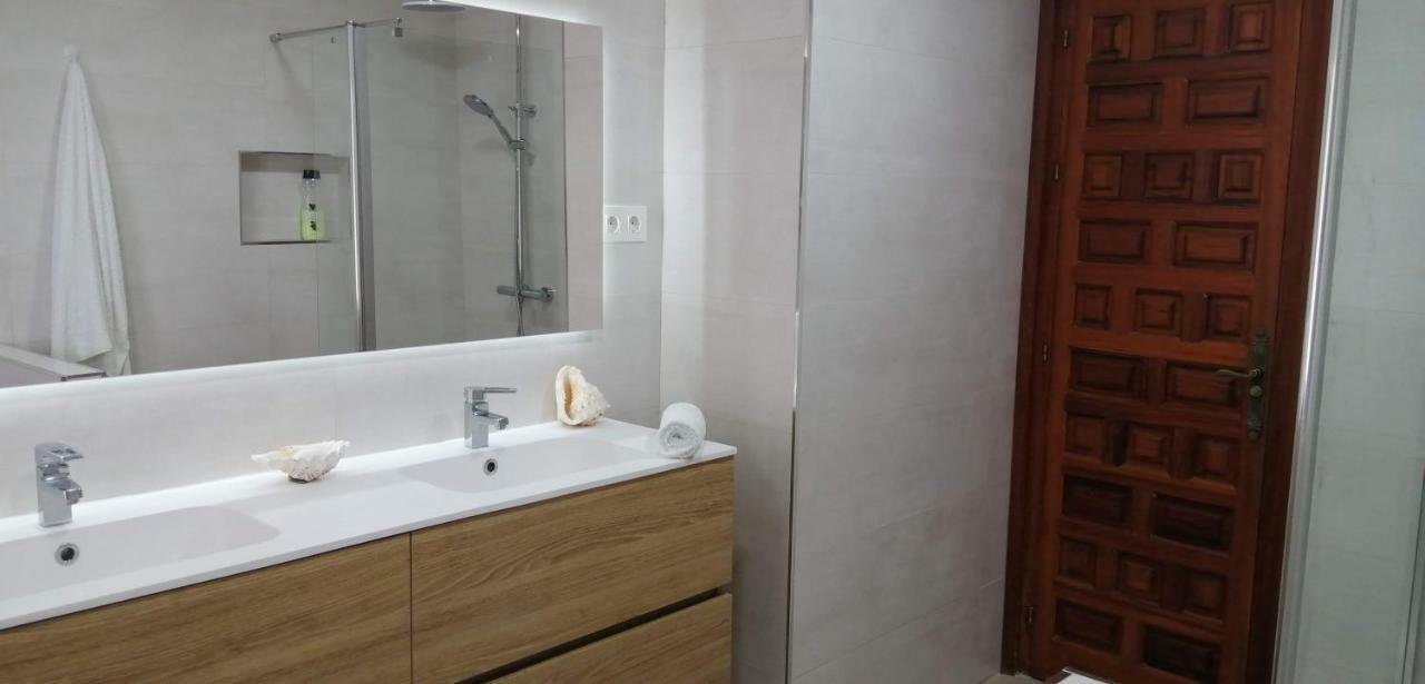 לה הרדורה Villa Sobre El Mar Alboran מראה חיצוני תמונה